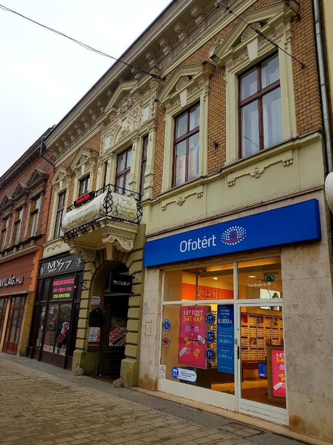 Paradise Apartman Miskolc Luaran gambar
